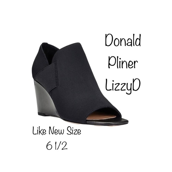 𝅺❣️DONALD J. Pliner❣️ LizzyD Sz 6 Sandals Like New - Picture 1 of 6